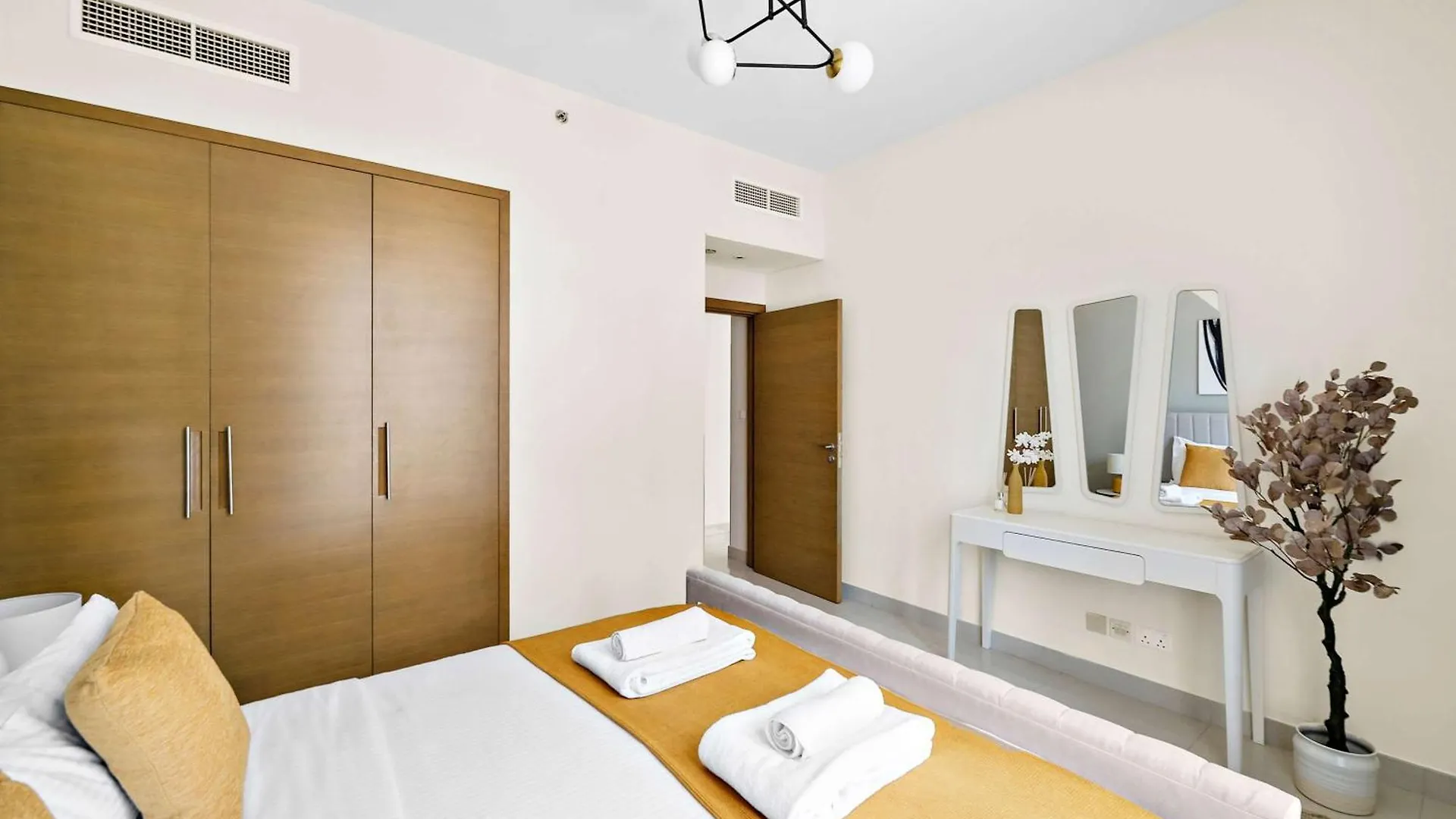 Silkhaus Burj Khalifa Proximity 1Bdr In Downtown Apartment Dubai 0*,  United Arab Emirates